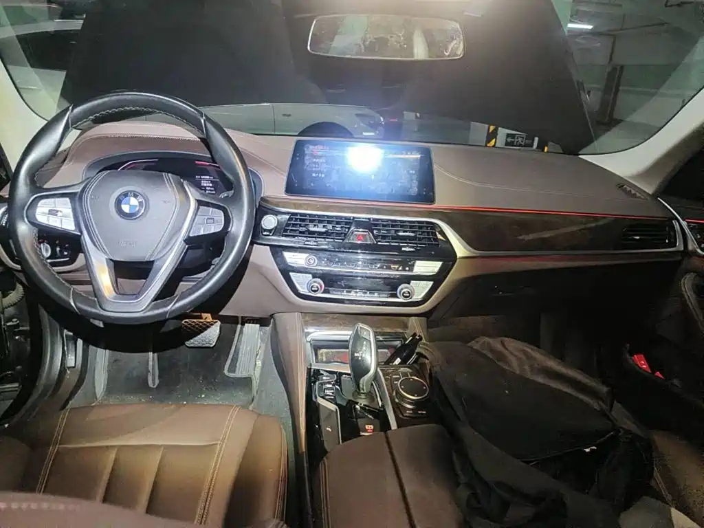 BMW 5 Series, миниатюра 12