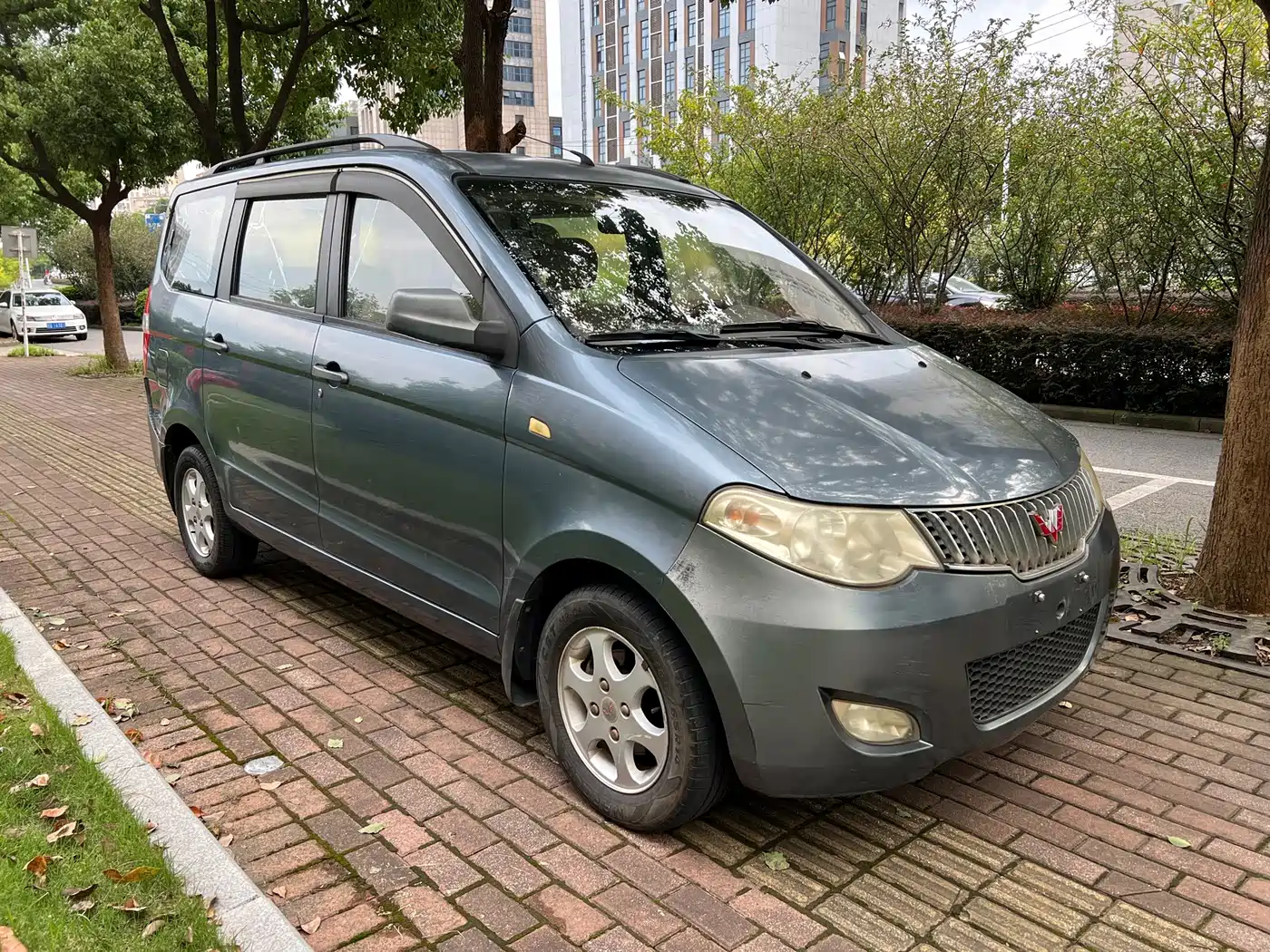 Wuling Motors Wuling Hongguang 2012 2010 1.2L Comfort (China IV)