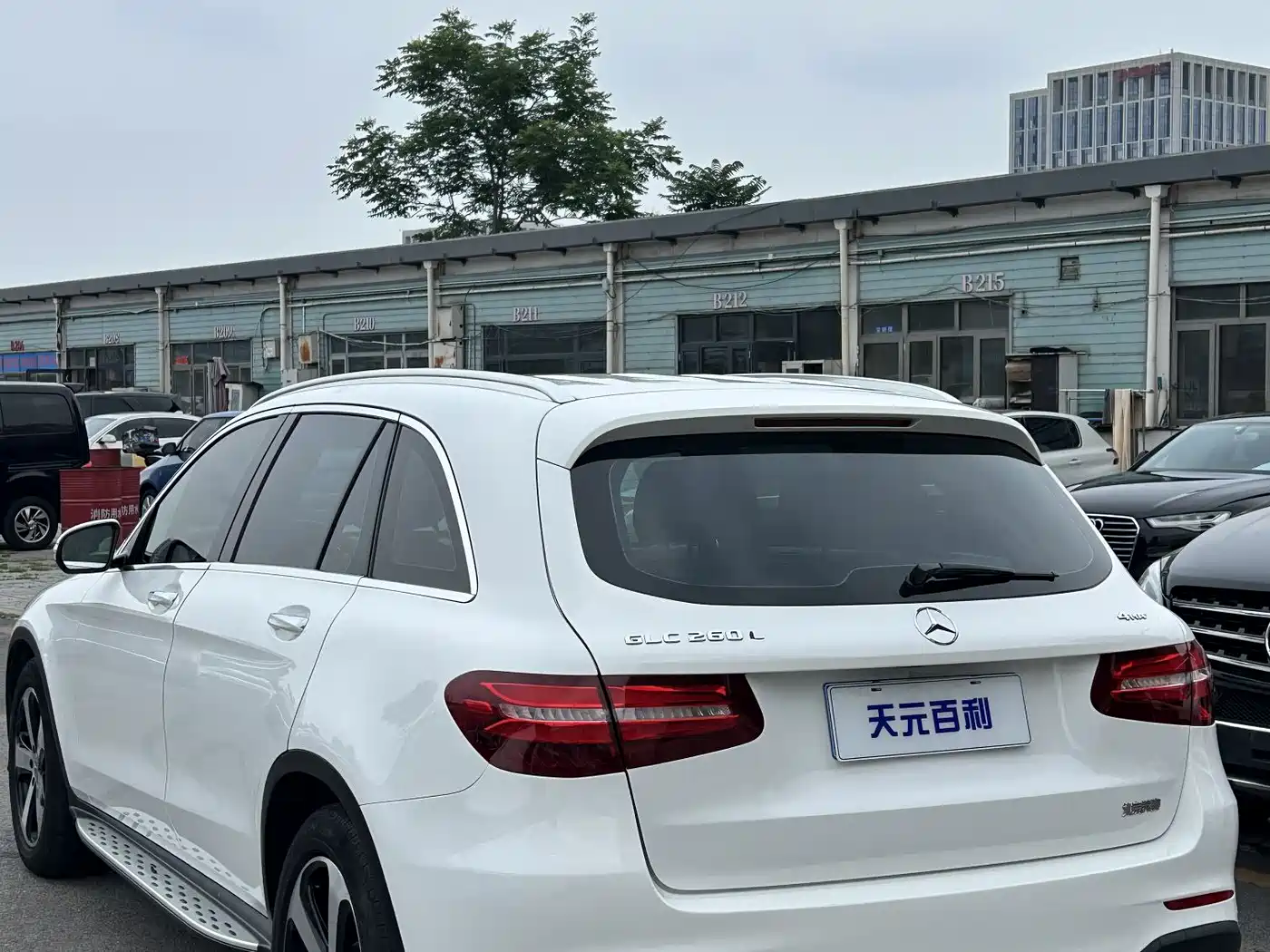 Mercedes-Benz GLC 2019 Facelift GLC 260 L 4MATIC Luxury фото 4