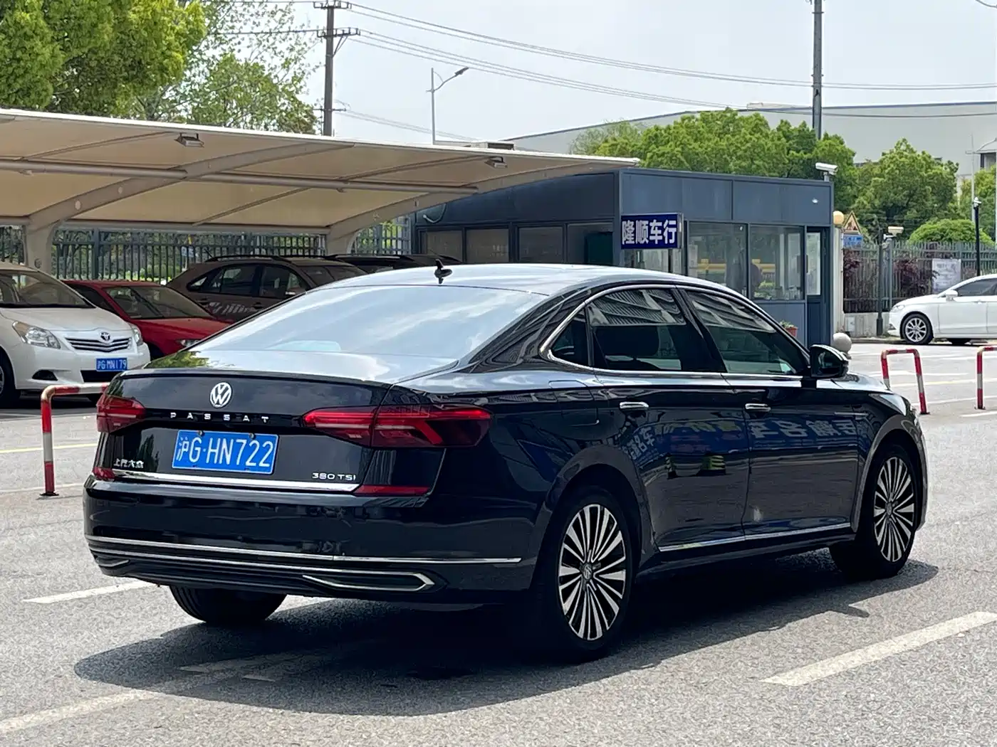 Volkswagen Passat 2019 Model 380TSI Luxury Edition China VI фото 14