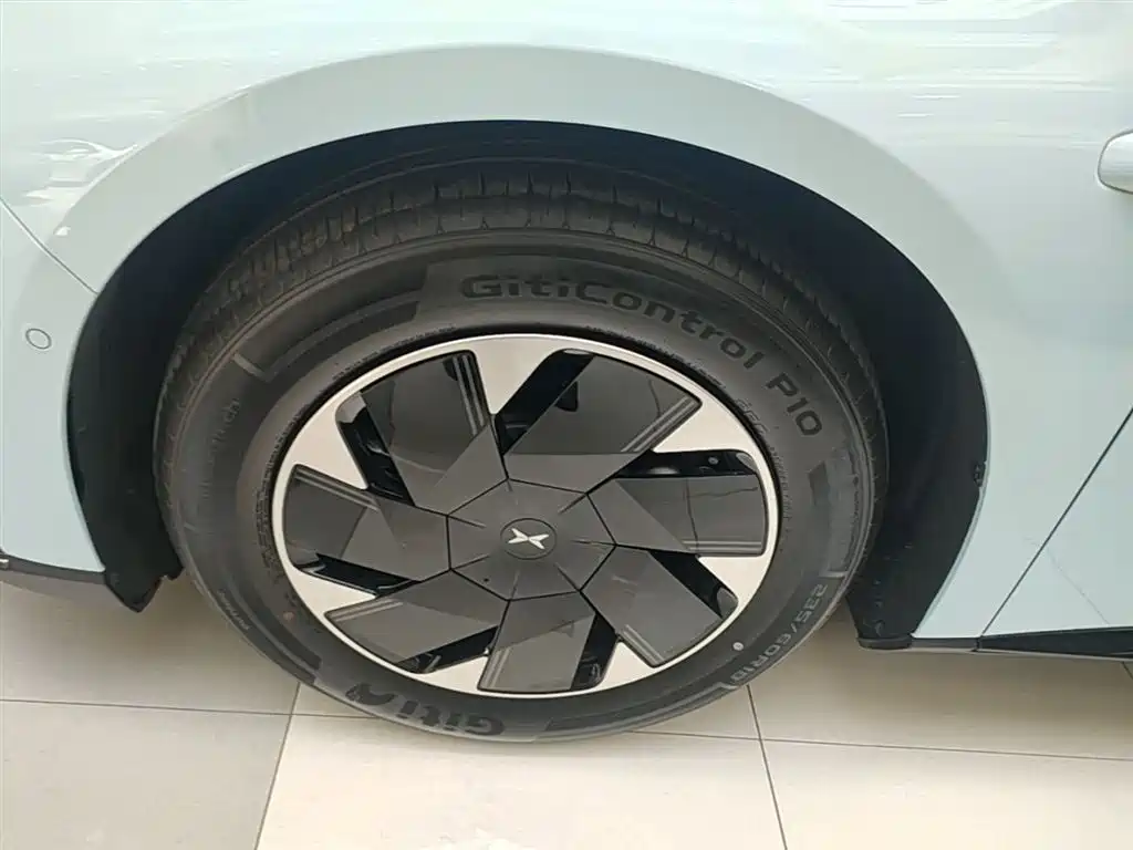 XPeng P7+ 2024 Long Range Max фото 23