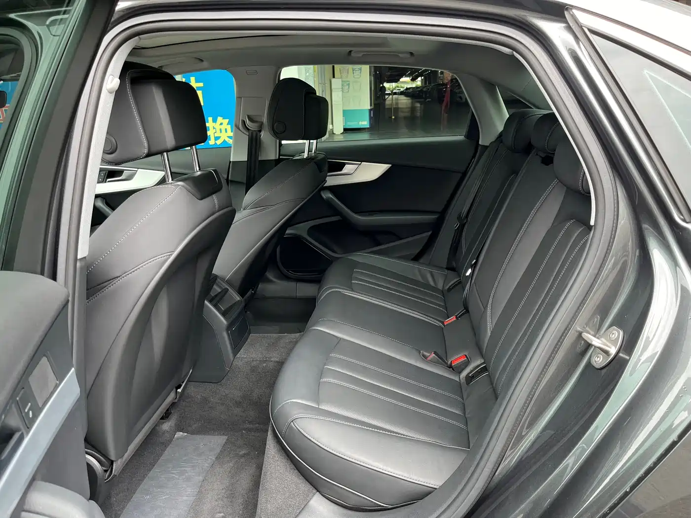 Audi A4L 2020 40 TFSI Fashion Dynamic Edition фото 4