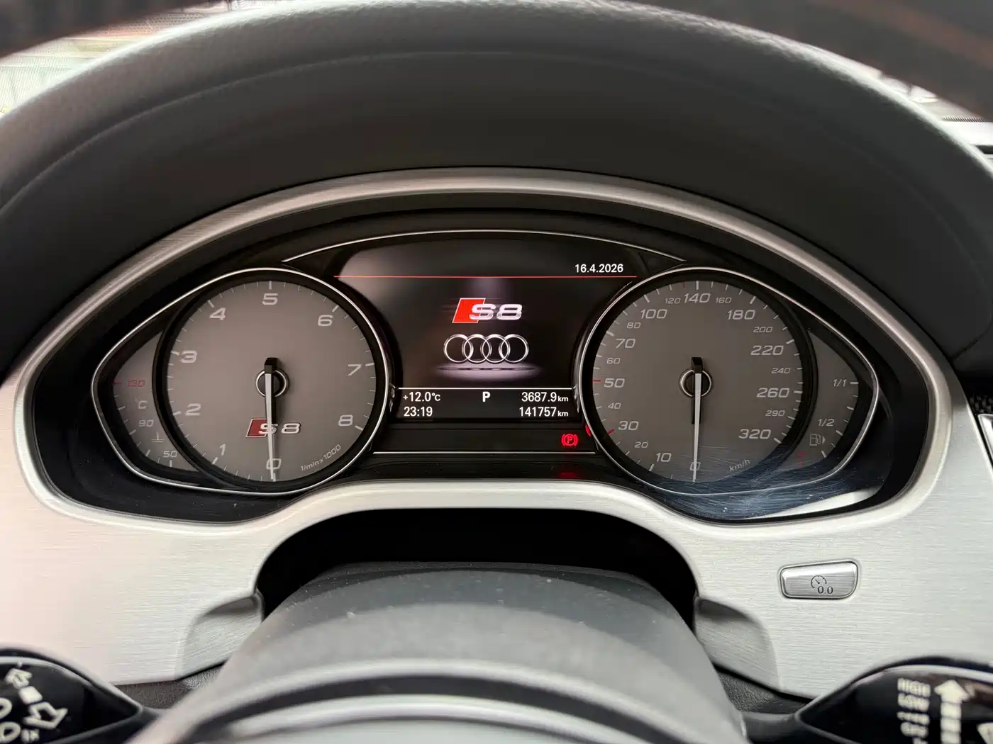 Audi S8 2013 2013 S8 4.0TFSI quattro