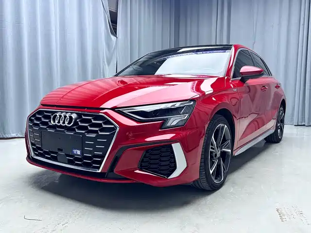 Audi A3 2022 Sportback 35 TFSI Style Sport — фото 1