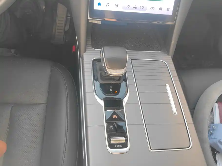 Hongqi HS7 PHEV 2025 2024 2.0T PHEV 2WD Flagship 7-seater