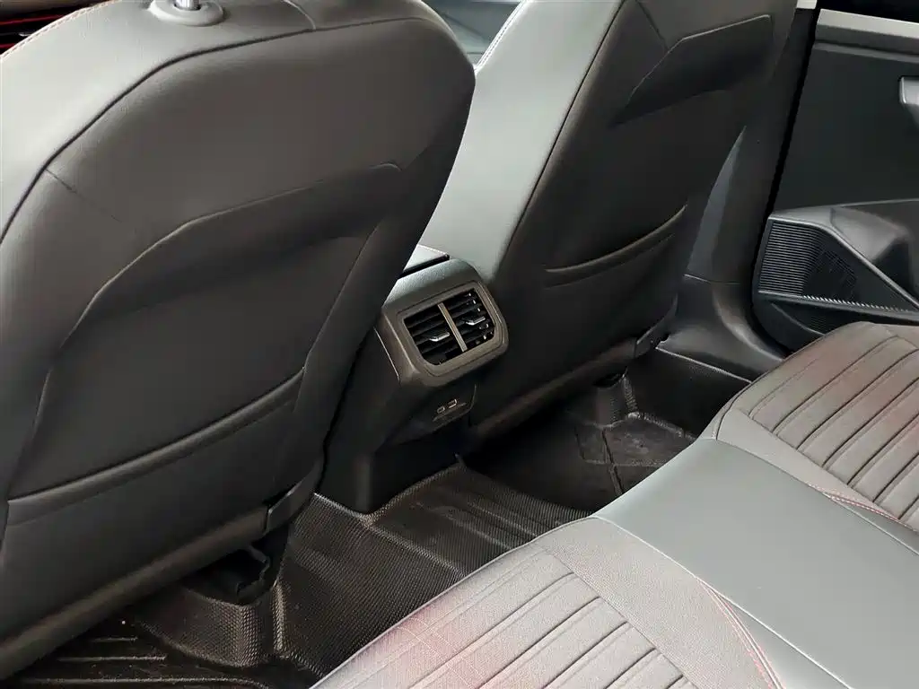 Volkswagen Lavida 2023 280TSI DSG Starlight Comfort Edition фото 9