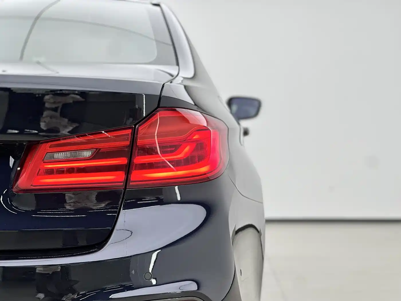BMW 5 Series 2019 525Li M Sport Package фото 14