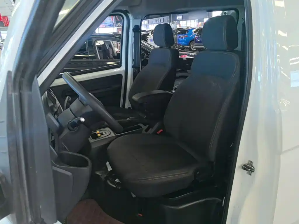 Karry Jiangtun E7 2025 2024 Model Clear Window 41.86kWh 7-Seater