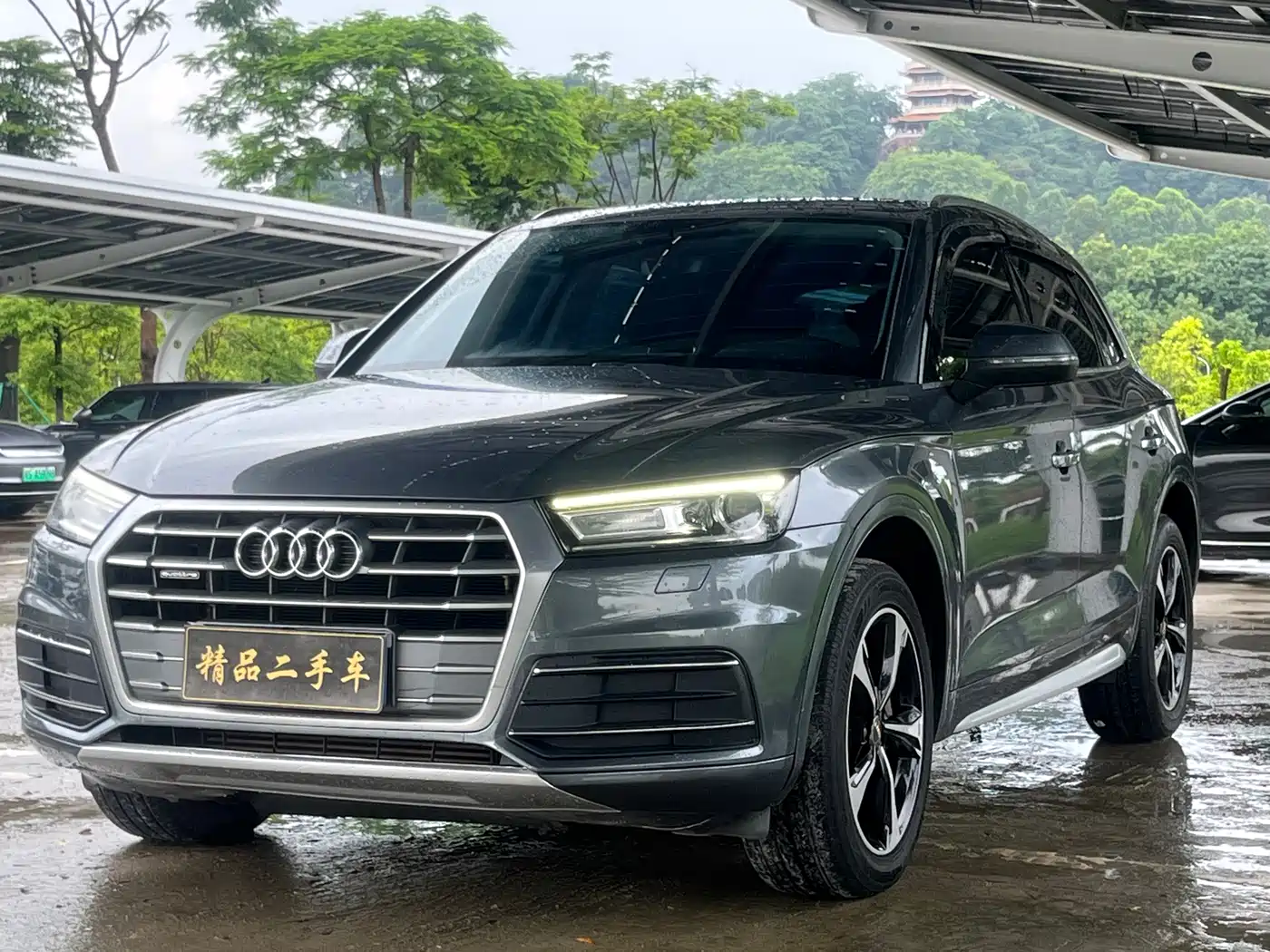 Фото 1 - Audi Q5L
