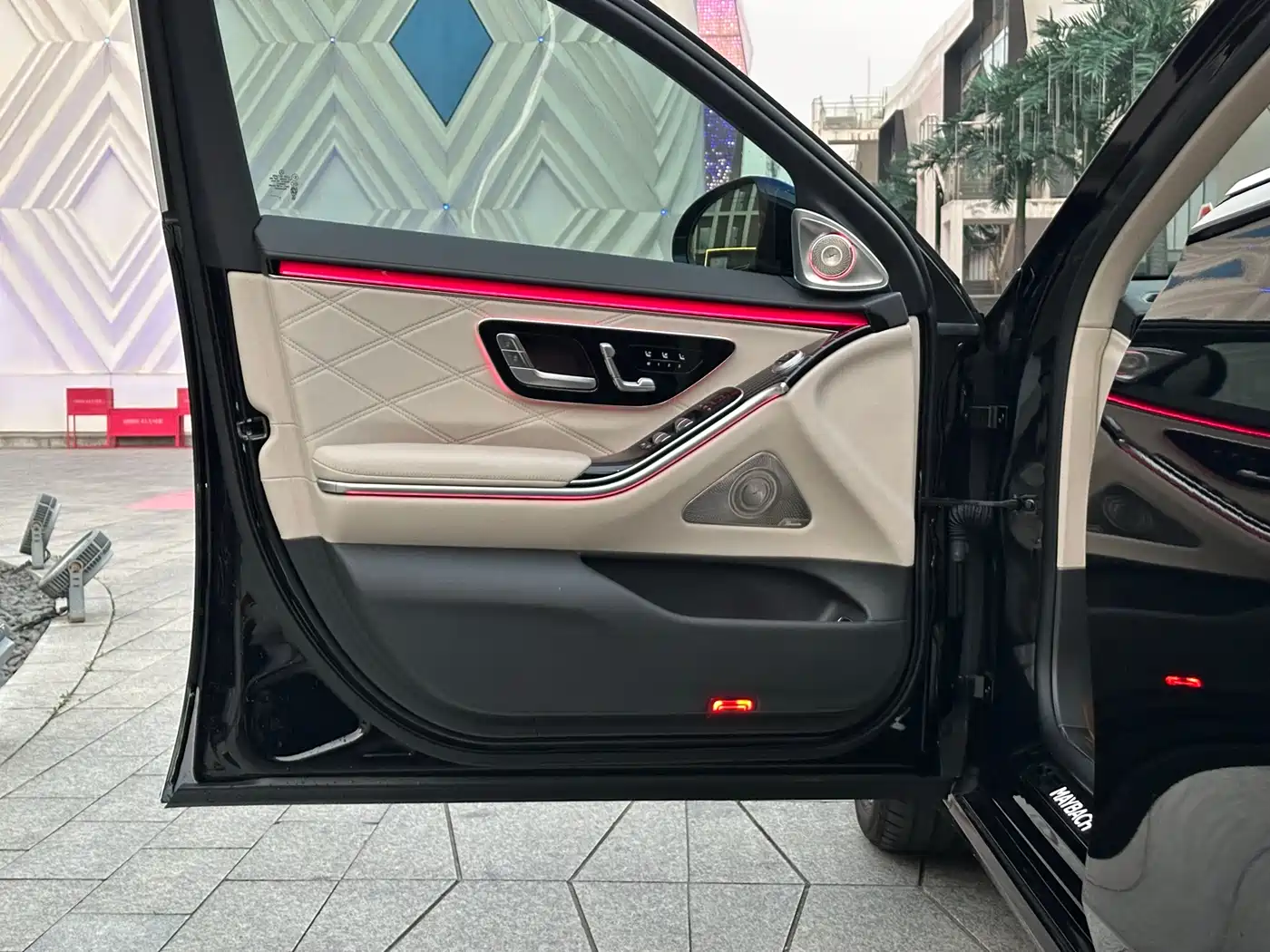 Mercedes-Benz Maybach S-Class 2025 Model S 480 4MATIC фото 29