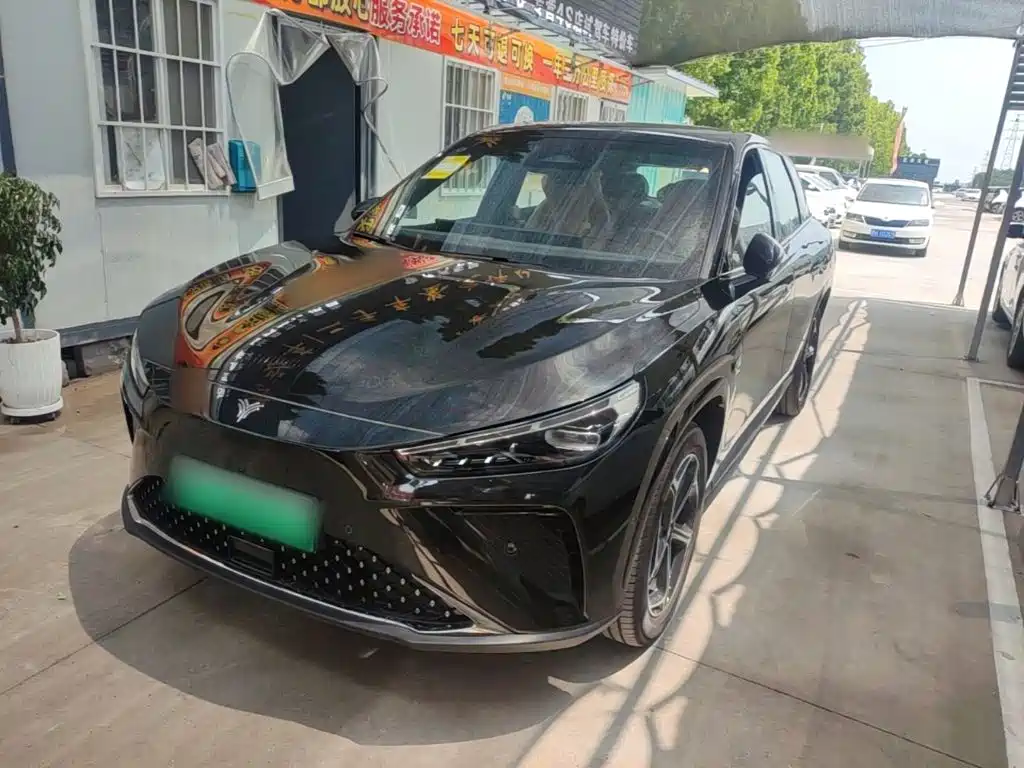 Nezha Auto Nezha L 2026 2024 Pure Electric 510 Flash Charge Red Edition