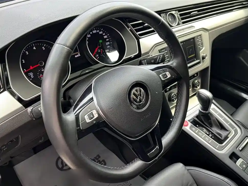 Volkswagen Weilan 2017 380TSI 2WD Comfort Edition фото 13