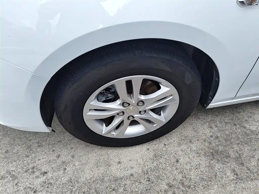 Chevrolet Cavalier 2016 1.5L Automatic Delight Edition фото 23