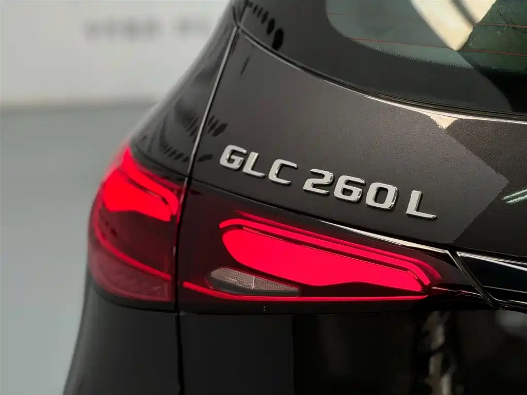 Mercedes-Benz GLC 2025 Model Year GLC 260 L 4MATIC Luxury фото 5