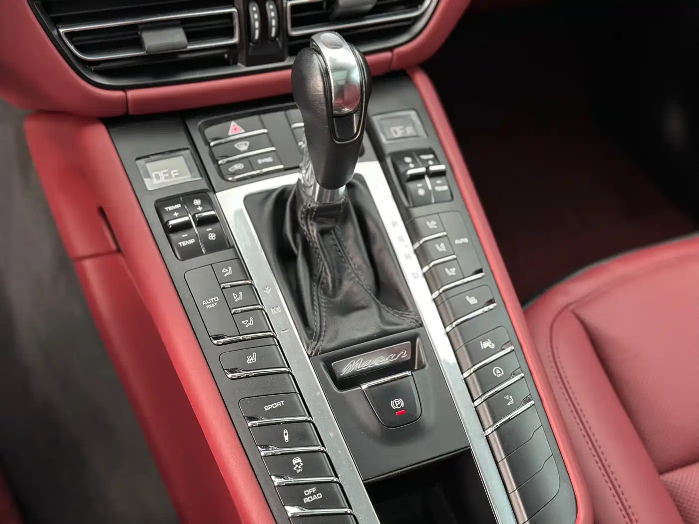 Porsche Macan 2018 Macan 2.0T фото 8