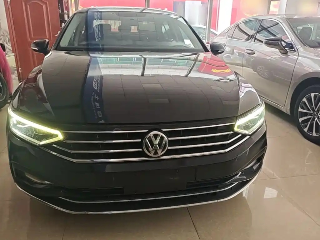 Фото 3 - Volkswagen Magotan