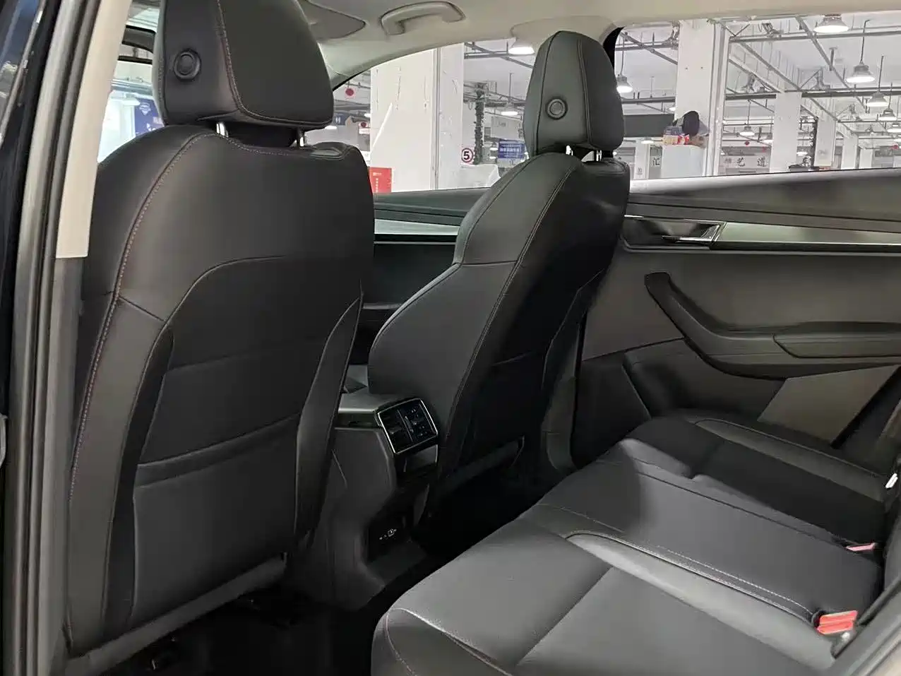 Škoda Karoq 2022 TSI280 Premium Edition фото 5