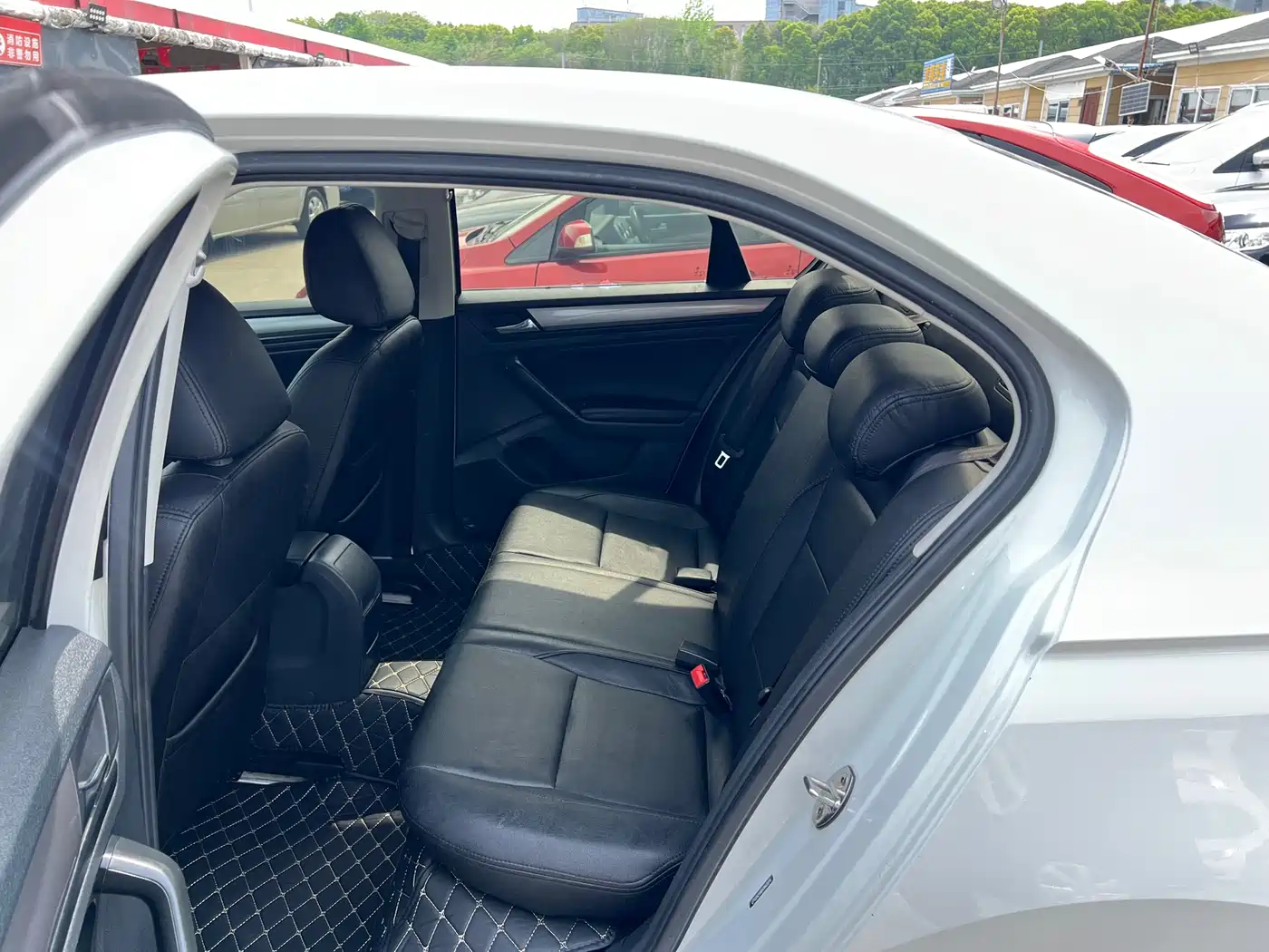 Volkswagen Bora 2017 1.6L Automatic Comfort фото 12