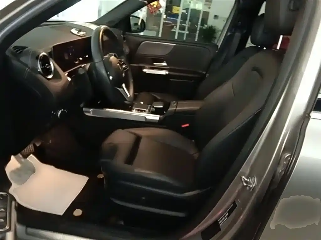 Mercedes-Benz GLB 2020 GLB 200 Dynamic фото 15