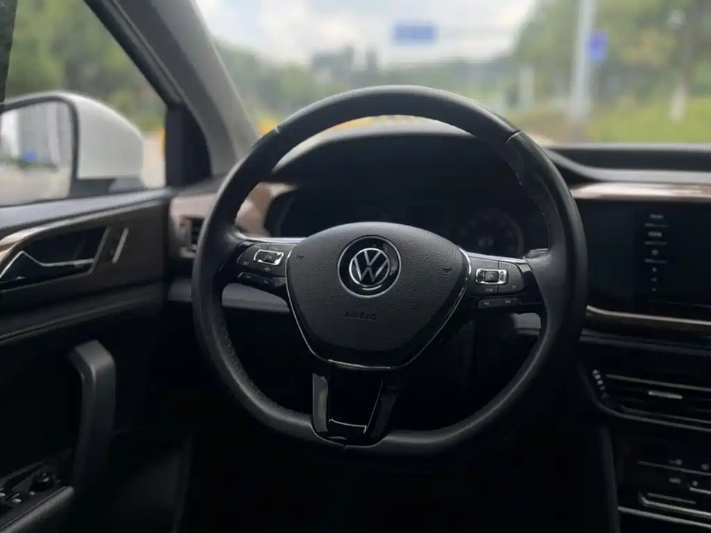 Volkswagen Tharu, миниатюра 7