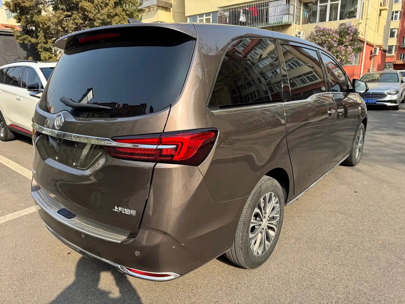 Buick GL8 2023 Land Business Class 652T Luxury фото 12