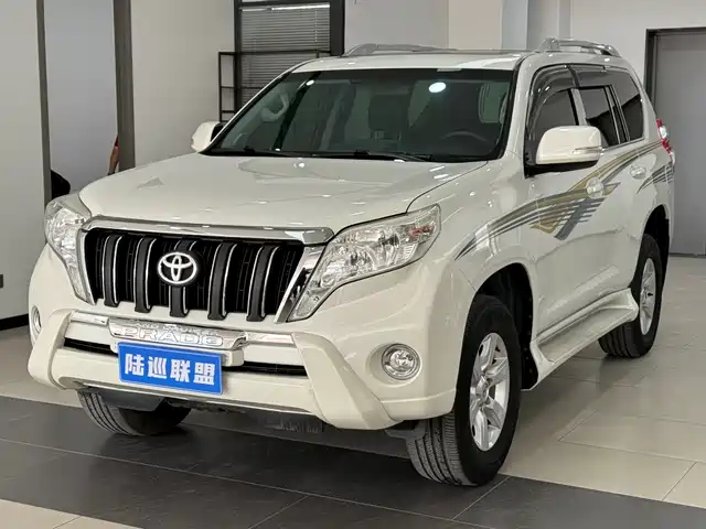 TOYOTA PRADO