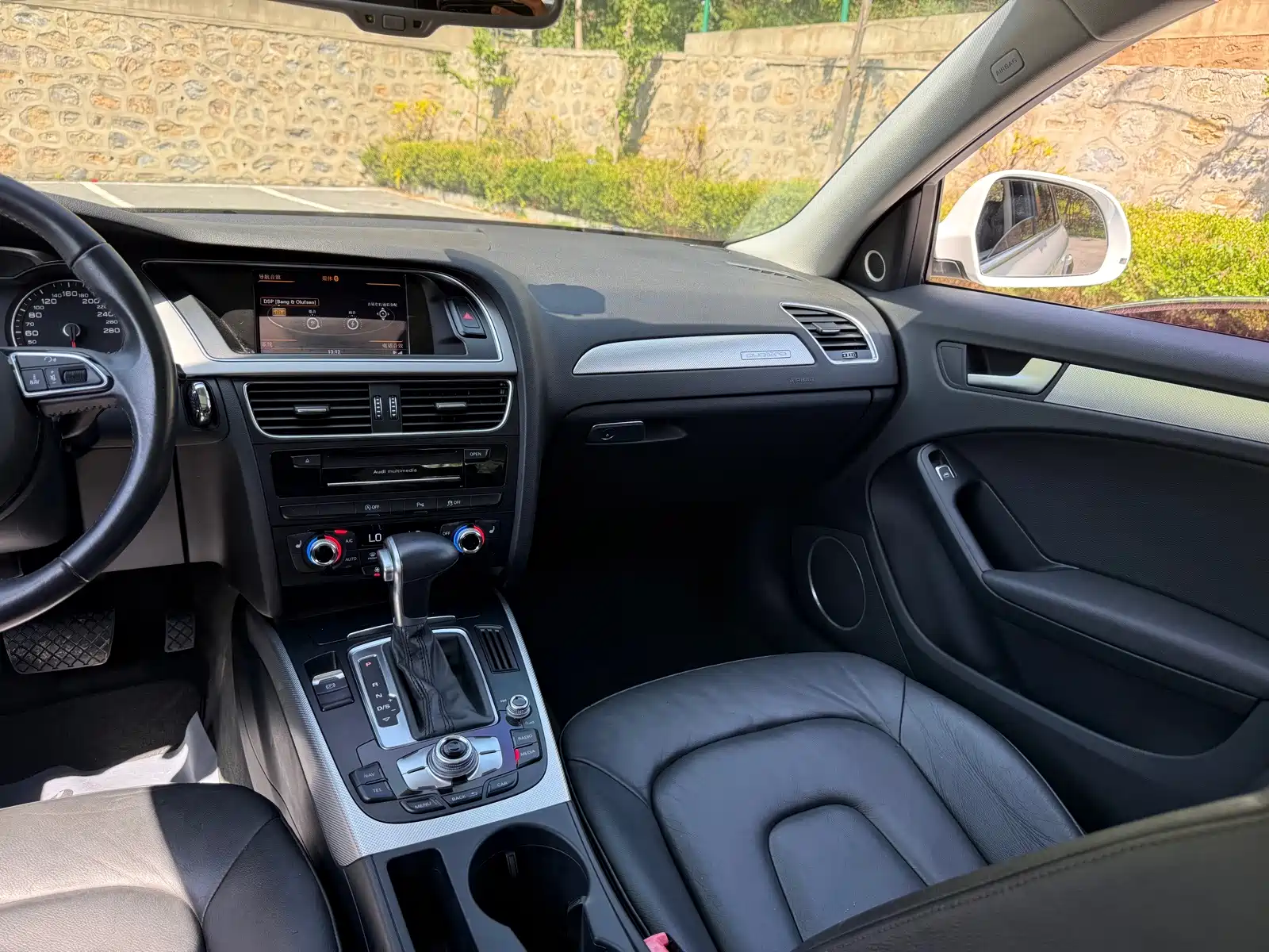 Фото 14 - Audi A4 (Import)
