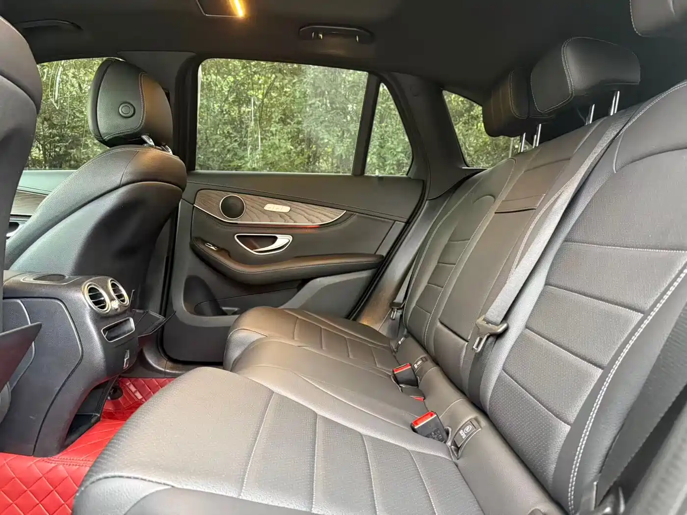 Mercedes-Benz GLC 2020 GLC 260 L 4MATIC Luxury фото 5