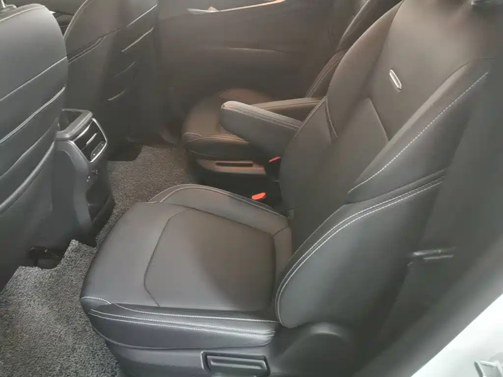 Photo 17 - Maxus Maxus G50