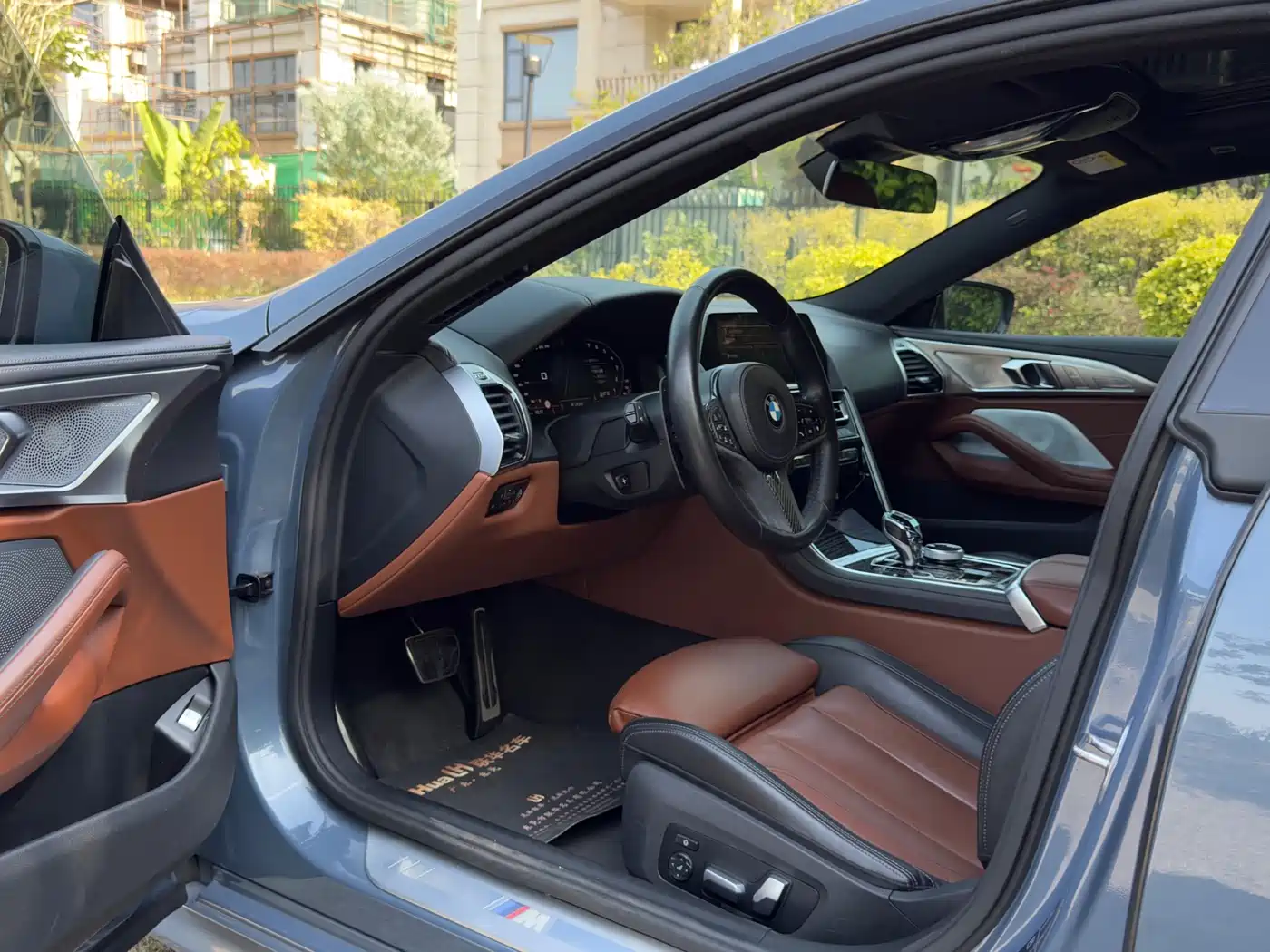 BMW 8 Series 2021 840i xDrive 4-door Coupe M Sport Package фото 10
