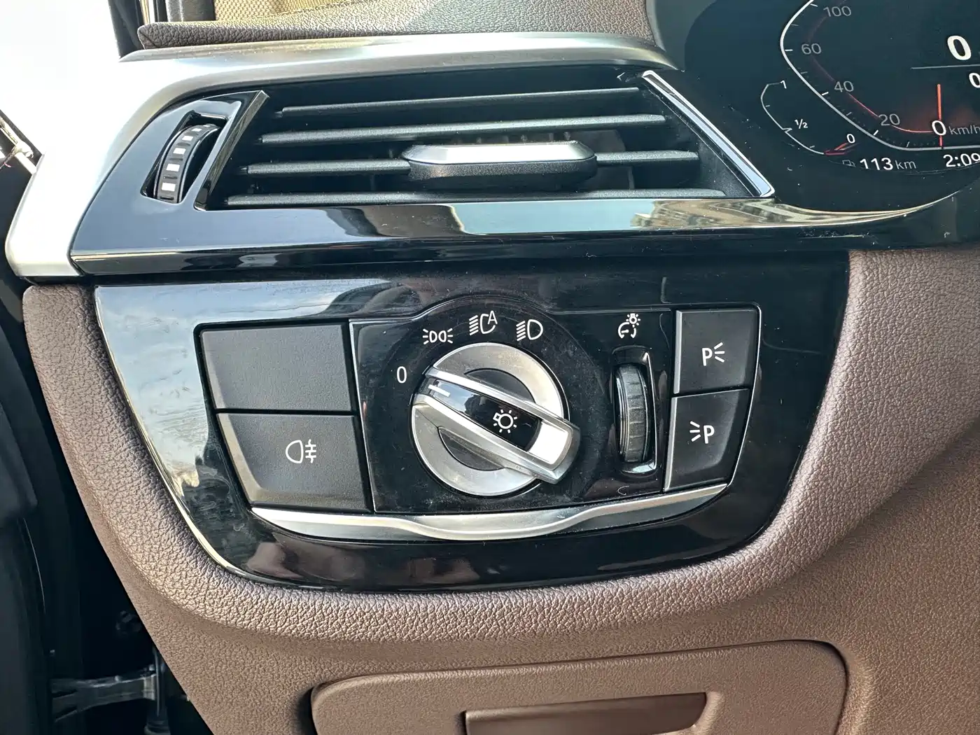 BMW 5 Series 2020 530Li Leading Luxury Package фото 27
