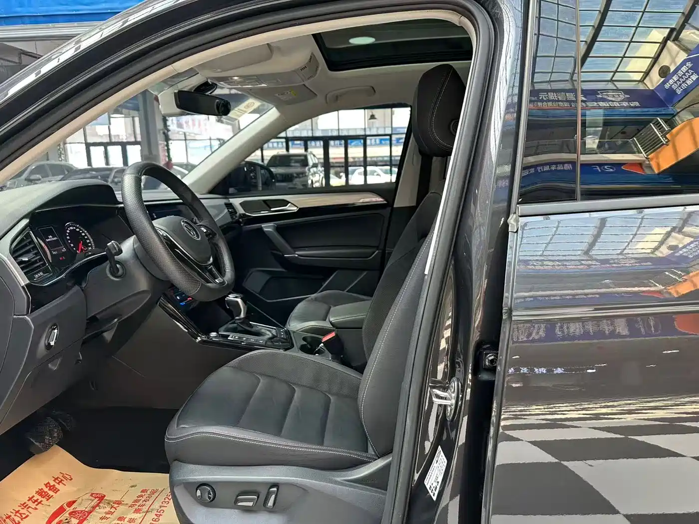 Volkswagen Tayron 2021 280TSI 2WD Luxury Smart Connect фото 7
