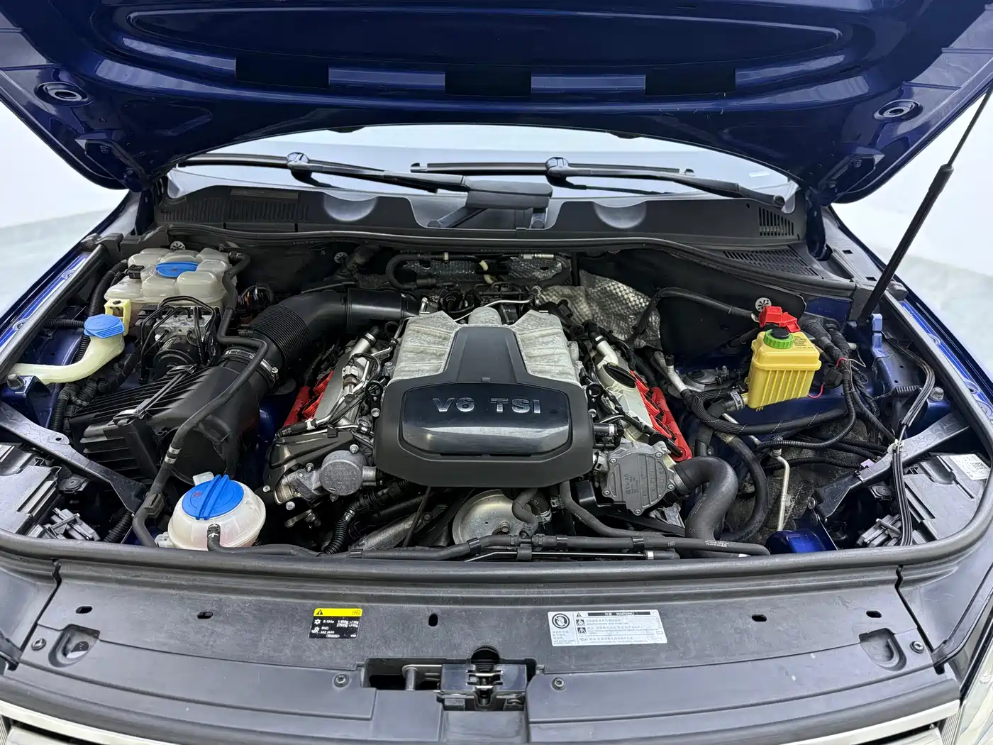 Volkswagen Touareg 2017 3.0TSI Explorer Edition фото 12