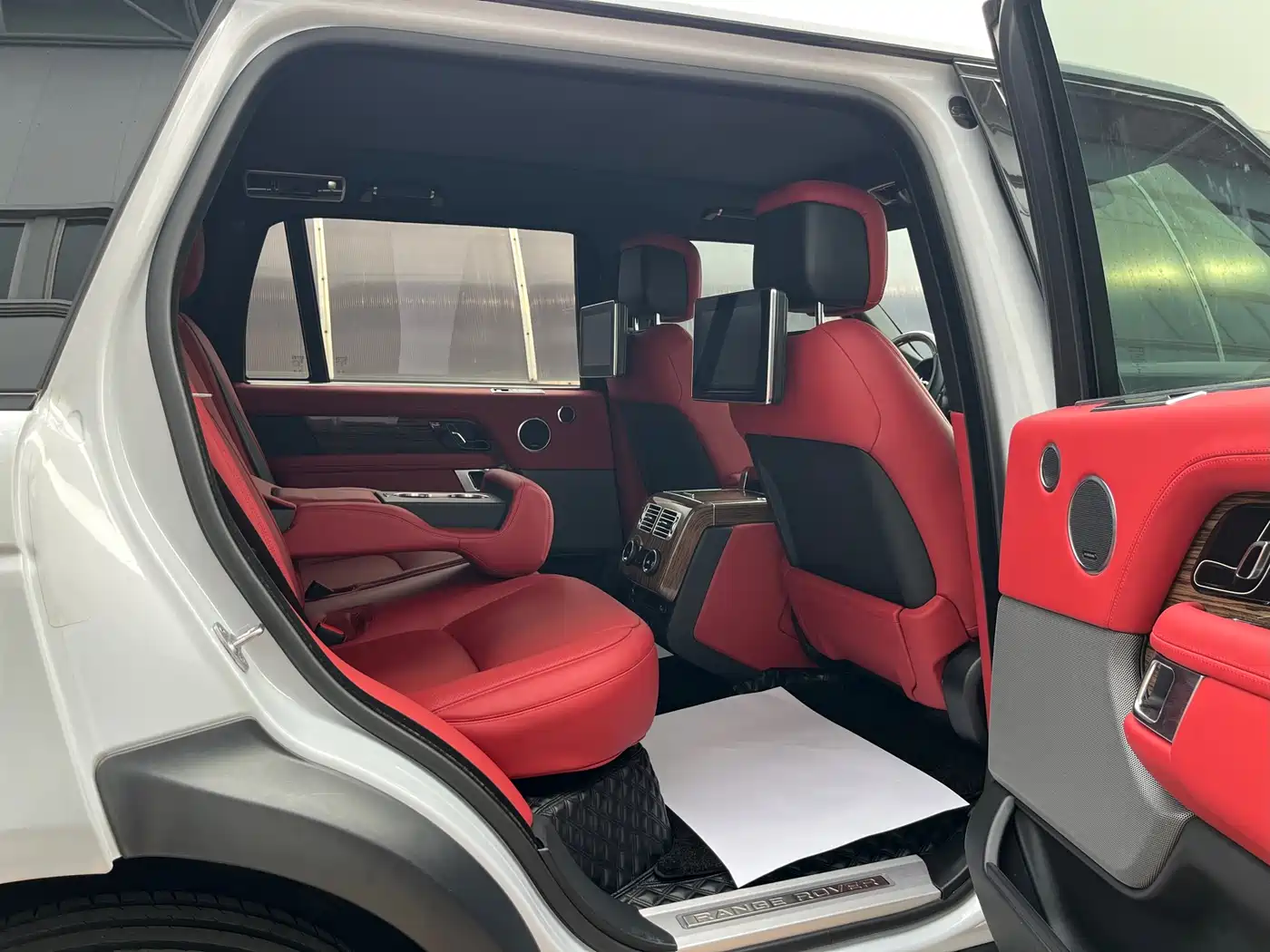 Land Rover Range Rover 2019 3.0 SC V6 Heritage Extended Edition фото 29
