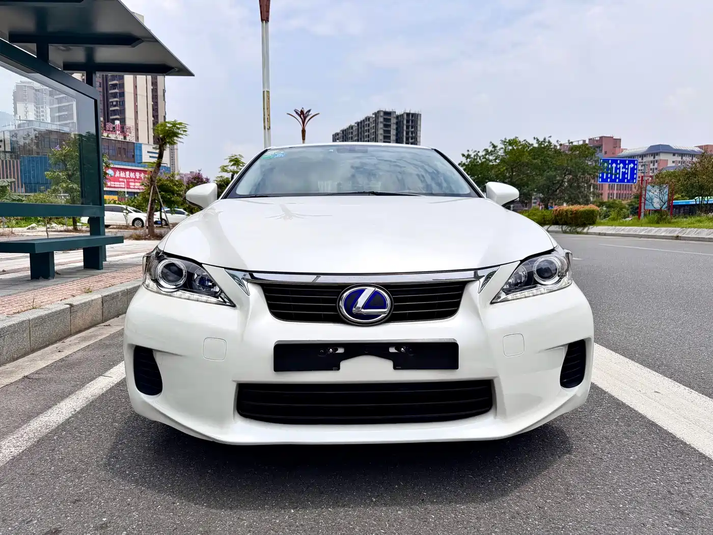 Фото 2 - Lexus CT