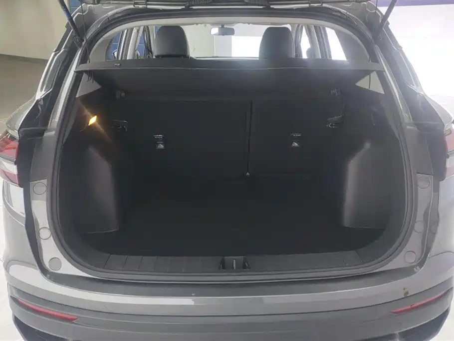 GEELY AUTOMOBILE BINYUE