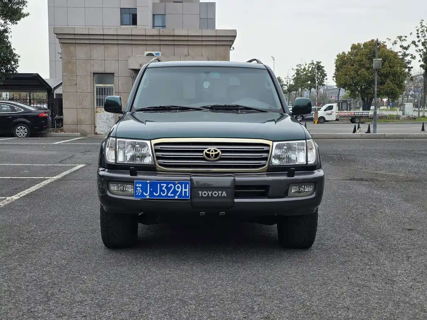 Toyota Land Cruiser фото 2