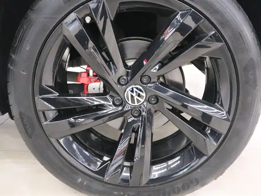 Volkswagen Teramont 2024 Touareg X 380TSI 4WD Dragon Auspicious Edition фото 22