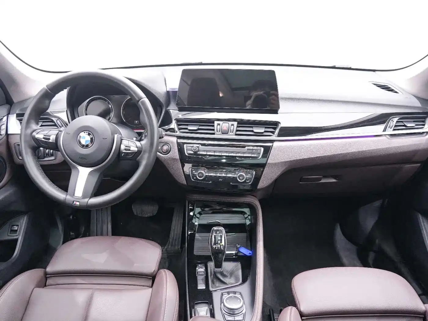 BMW X1 2020 sDrive20Li Premium Edition фото 15