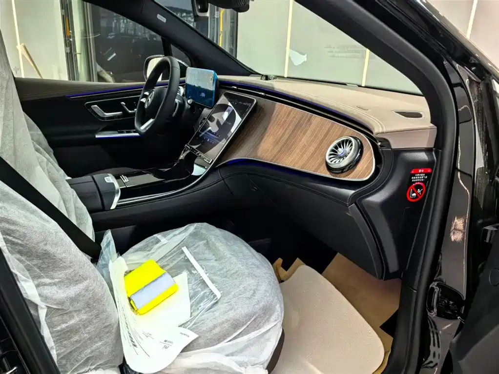 Mercedes-Benz EQE SUV 2025 2024 500 4MATIC Pioneer Edition