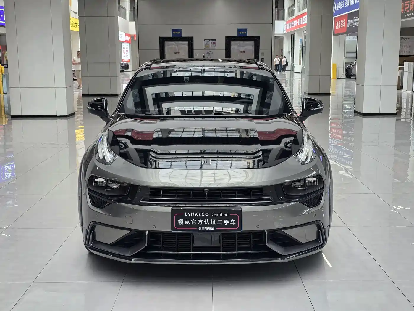 Lynk & Co 02 Hatchback 2022 2022 2.0TD Pro