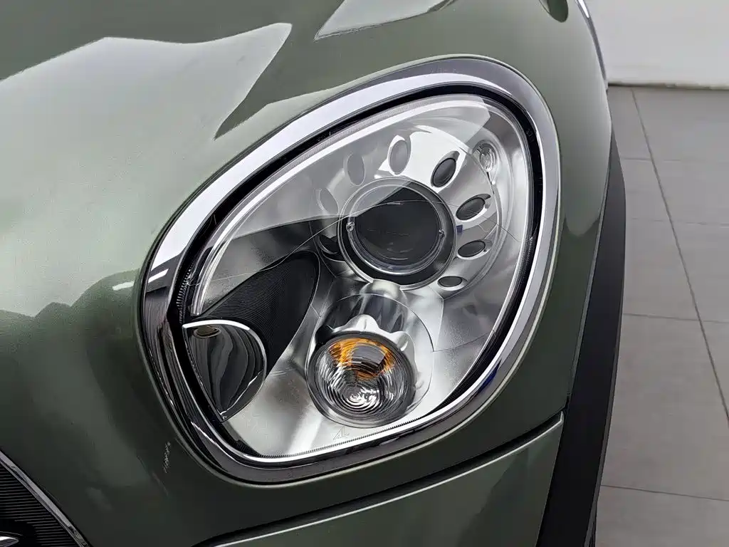 صورة 7 - MINI COUNTRYMAN