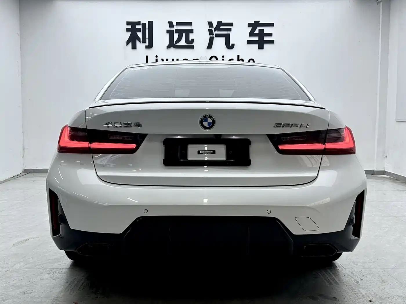 BMW 3-SERIES