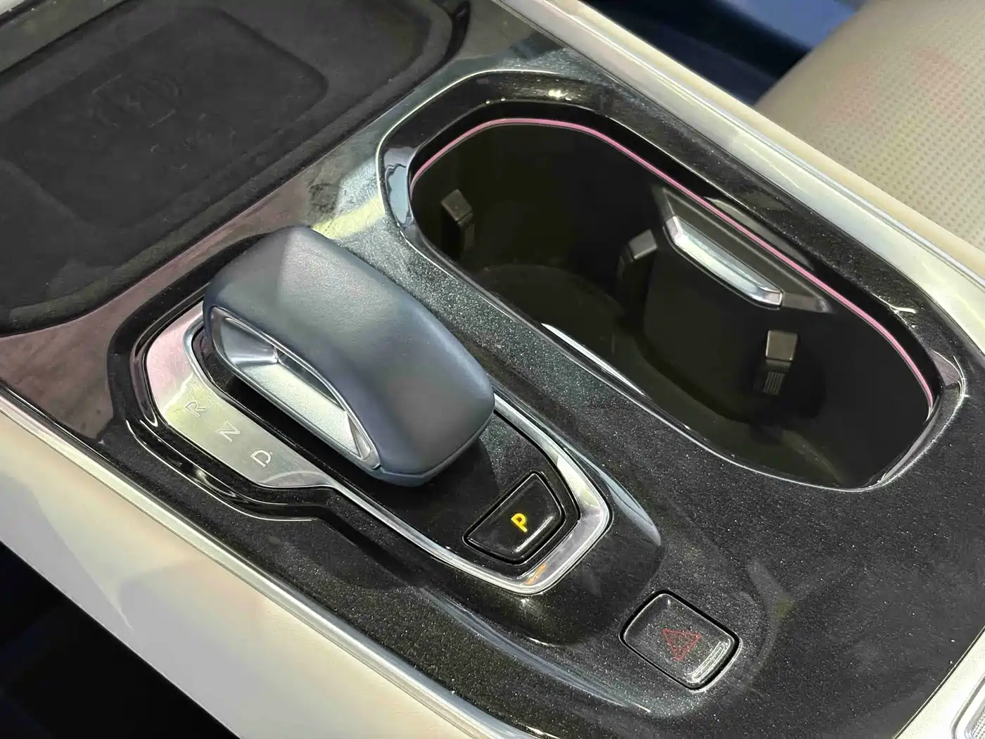 ZEEKR 009 2025 2024 7-Seat Aisle AWD Version 108kWh