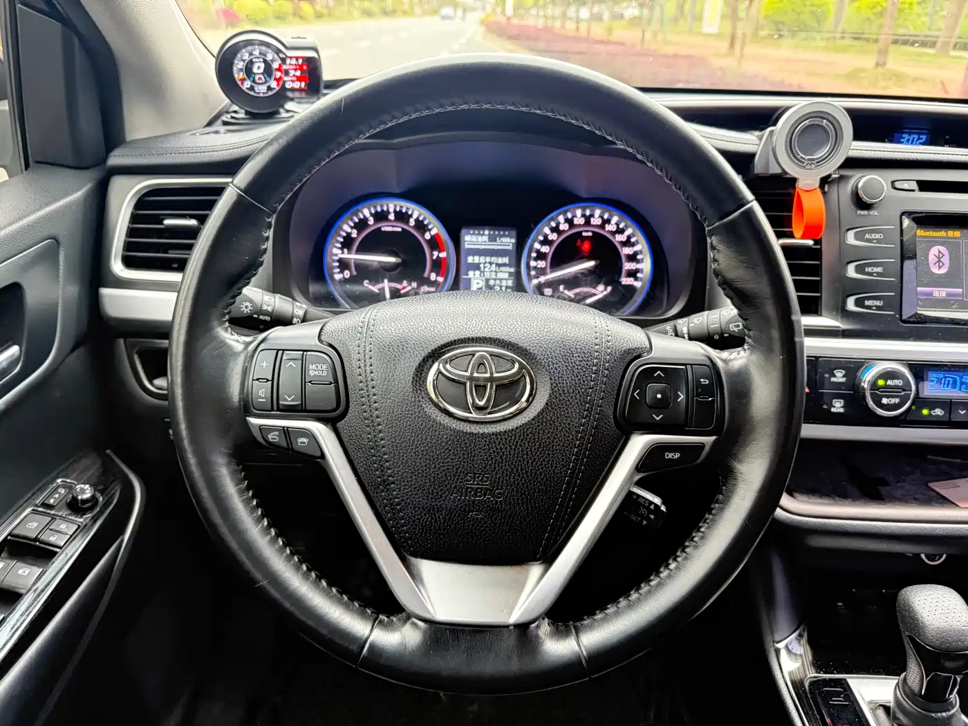 Toyota Highlander 2017 2.0T 4WD Gloss Black Limited Edition фото 11