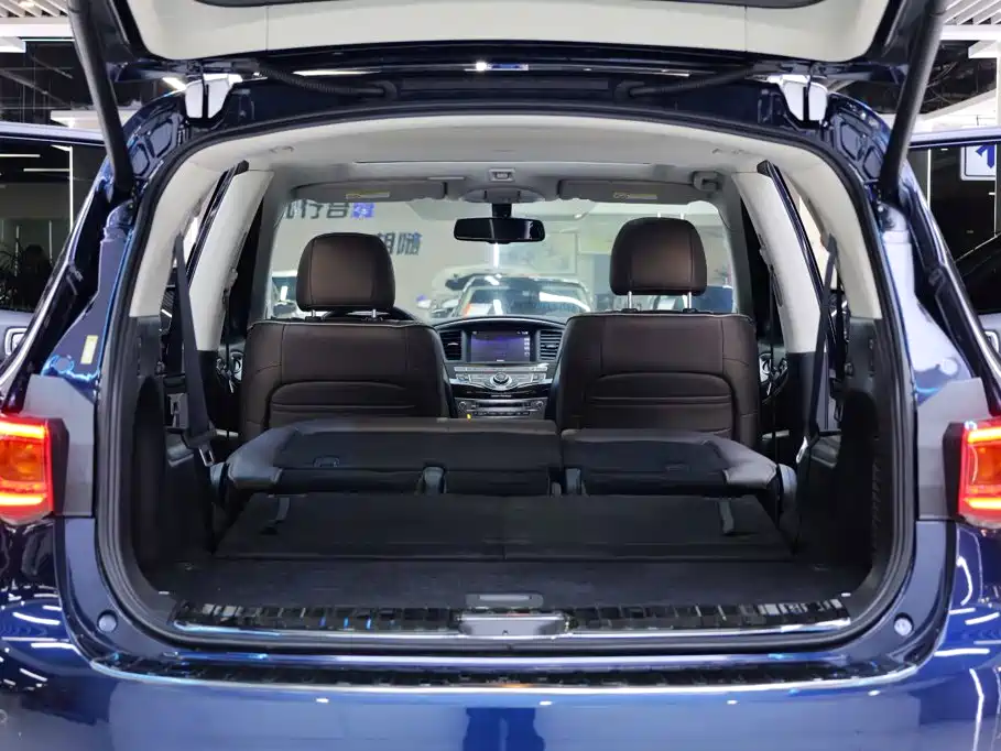 Photo 35 - Infiniti QX60 (Import)
