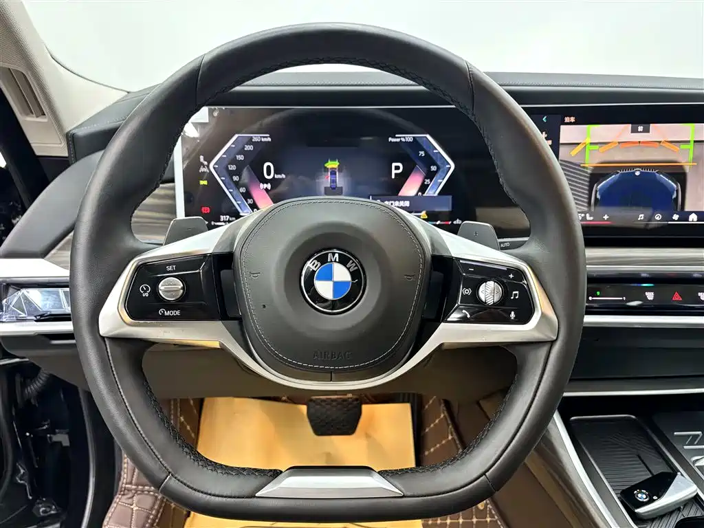 BMW 7-SERIES