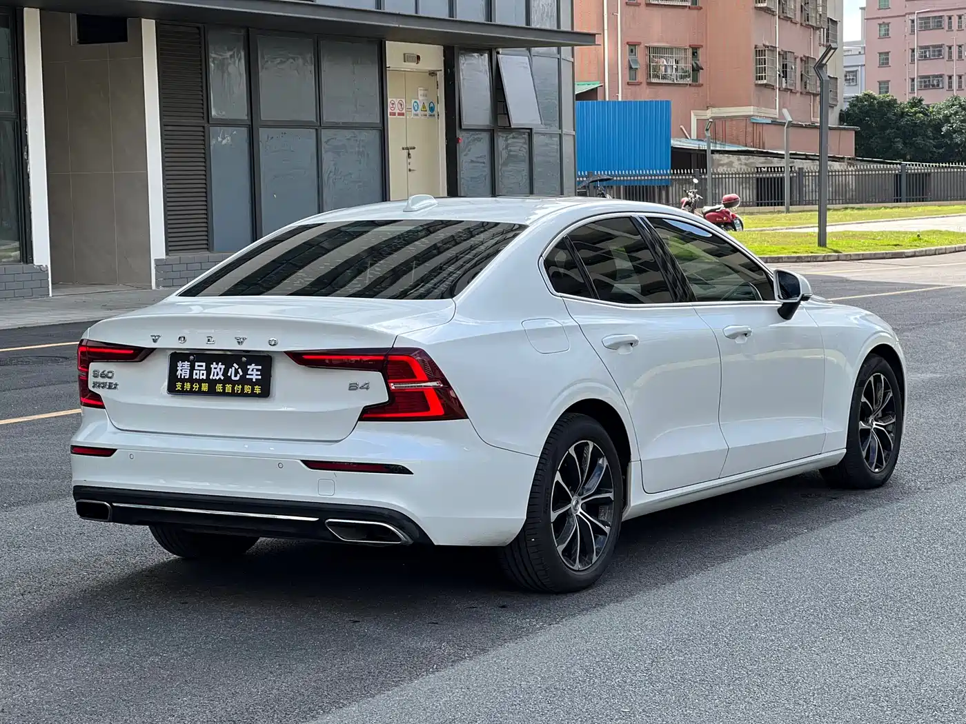 Volvo S60 2022 B4 Smart Comfort Luxury Edition фото 6