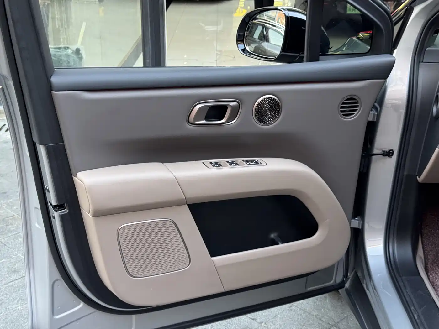 Li Auto i6 2026 2025 2WD Base Model