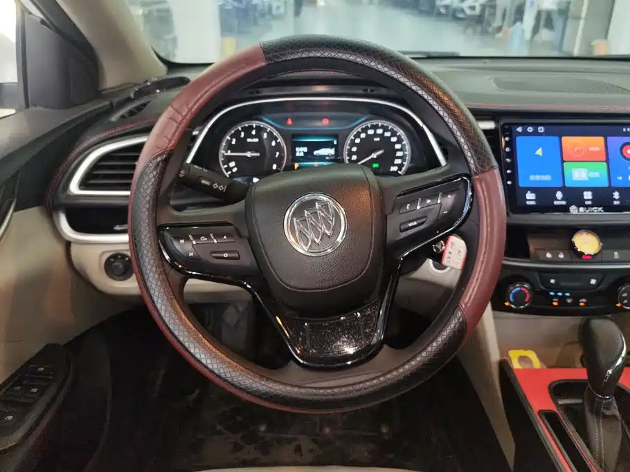 Фото 15 - Buick Excelle